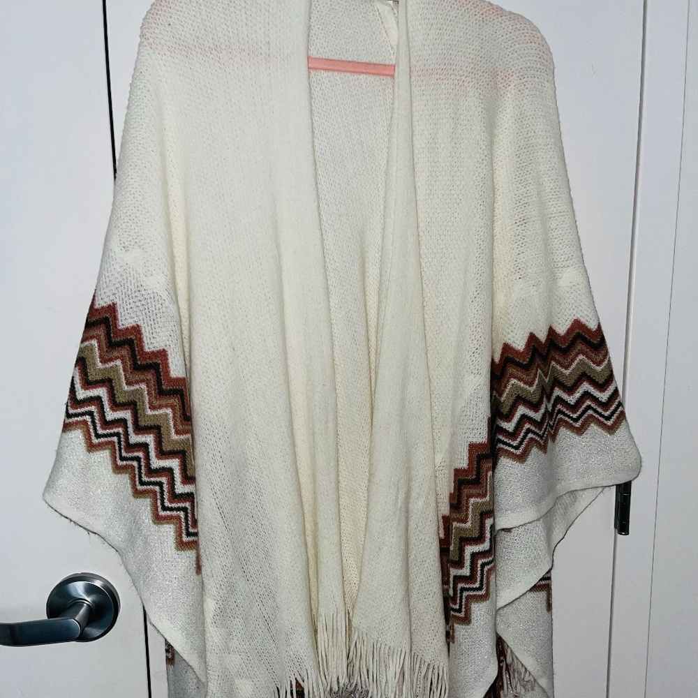 Plus Size - Cream Shawl
